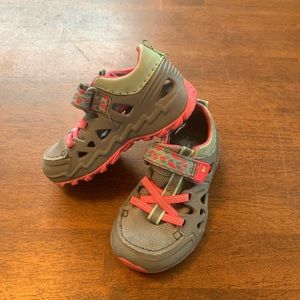 Merrell Toddler Shoes 6